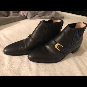 Worsh buckle Gucci Booties